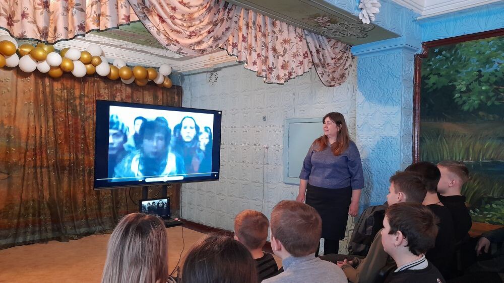 Сегодня у молодых людей много соблазнов, в современных условиях легко поддаться чужому влиянию и отступиться