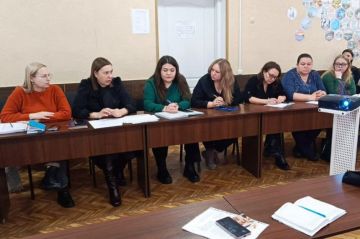 Между Красноярским краем и Свердловским округом ЛНР прошел образовательный телемост