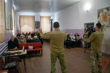 Творческий коллектив Северо-Кавказского округа Росгвардии выступил в Луганской Народной Республике