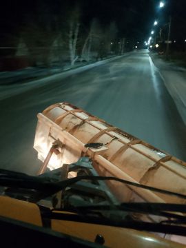 Андрей Рубанцов: Ровеньковские коммунальщики с раннего утра работают над обеспечением безопасного дорожного движения