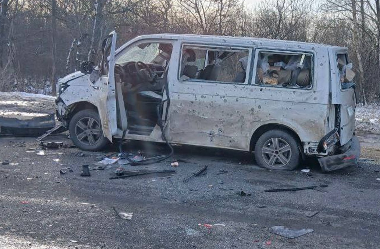 Мужчина погиб при атаке беспилотника ВСУ на автомобиль с волонтерами в ЛНР