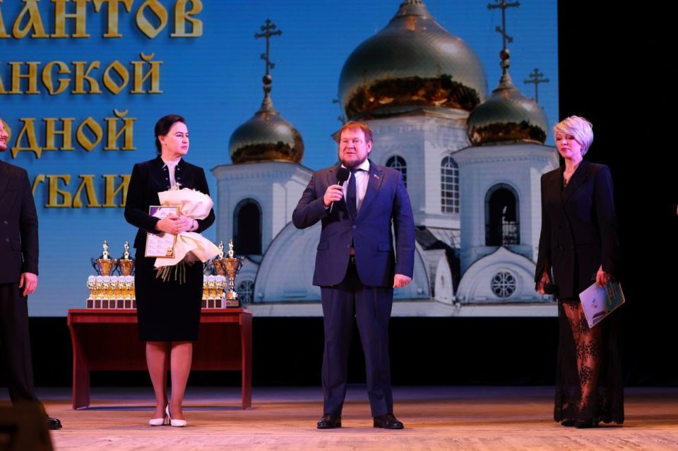 Денис Колесников посетил региональный конкурс «Союз талантов Луганской Народной Республики»