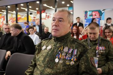 В ЛНР участникам и их семьям оказывают 25 мер поддержки