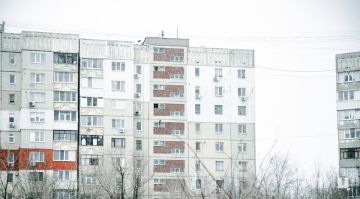 ��������� ������������ 3 ����� � ��� �� 4 �������� �����, ����� � ����������