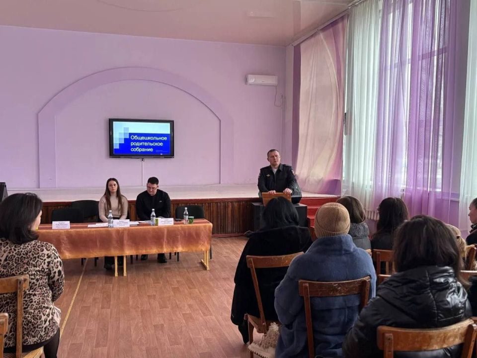 ��������� ������ ���� ������ "�������������" ������ ������� � ������������ ���������, ������� ������ � ������������� ����� � 3 � ������������� ����� � 9