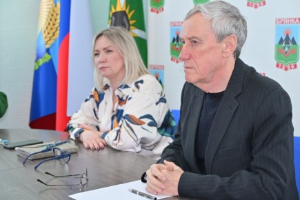 В Брянке, в рамках проекта «Историческая память» партии «Единая Россия», состоялся круглый стол, посвященный 12-й годовщине Русской весны