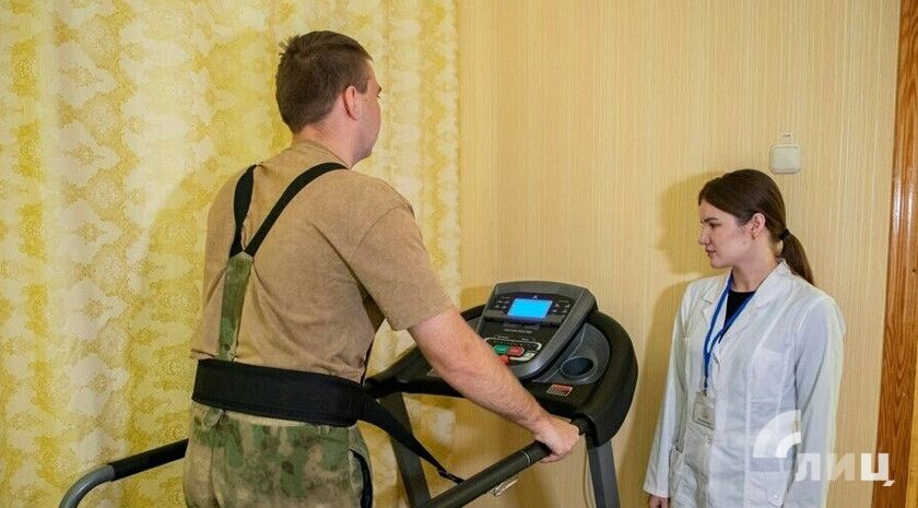 Шойгу призвал ускорить работу над федеральной программой реабилитации бойцов СВО