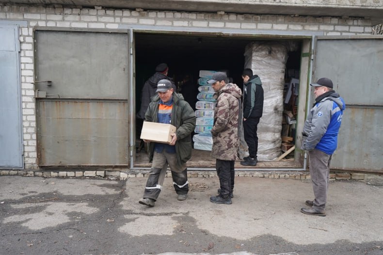 Началась выдача гуманитарной помощи из Красноярского края