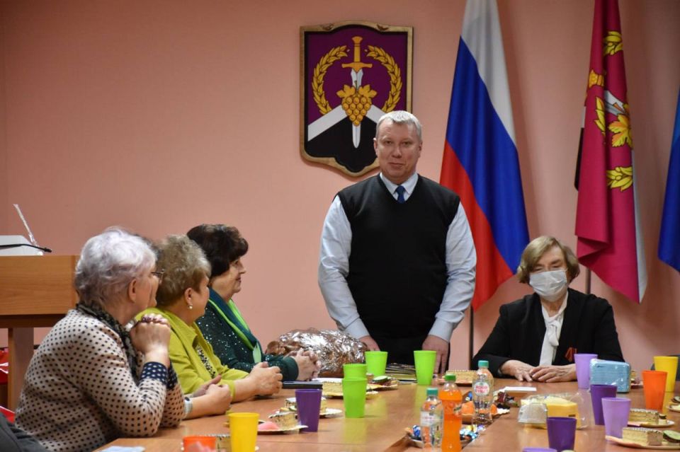 ������� �����: 4 ����� ��������� ���������� ������� ����������� ����, ����� ���� � ��������� ������� ������� � ��������� ��������� ������ ���������, ������������ �������������� �������� ��� 8 �����