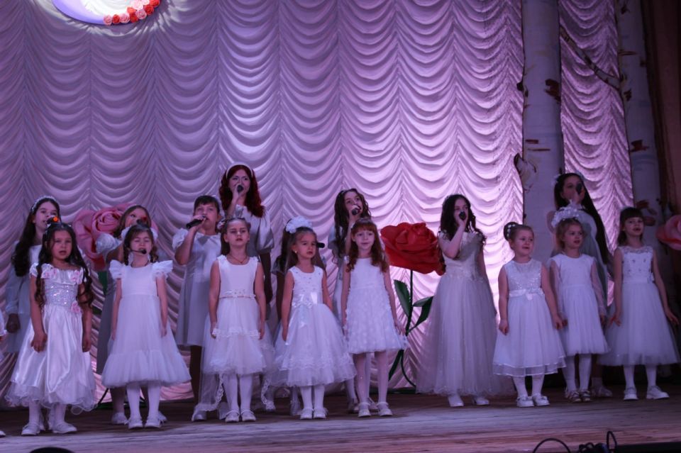 Виталий Коваленко: Сегодня в Беловодском районном доме культы прошел праздничный концерт, посвященный Международному женскому дню