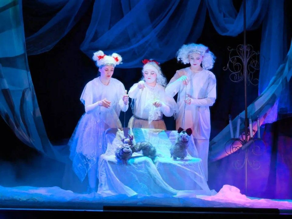 Долгожданная премьера «Невероятного ревю» состоялась!