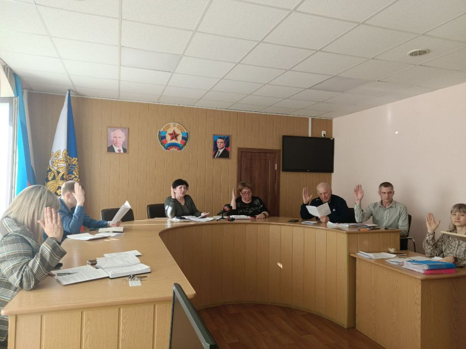 Сегодня в Администрации городского округа город Ровеньки, под председательством заместителя Главы Администрации городского округа город Ровеньки Ольги Орловой, состоялось очередное заседание межведомственной комиссии по...