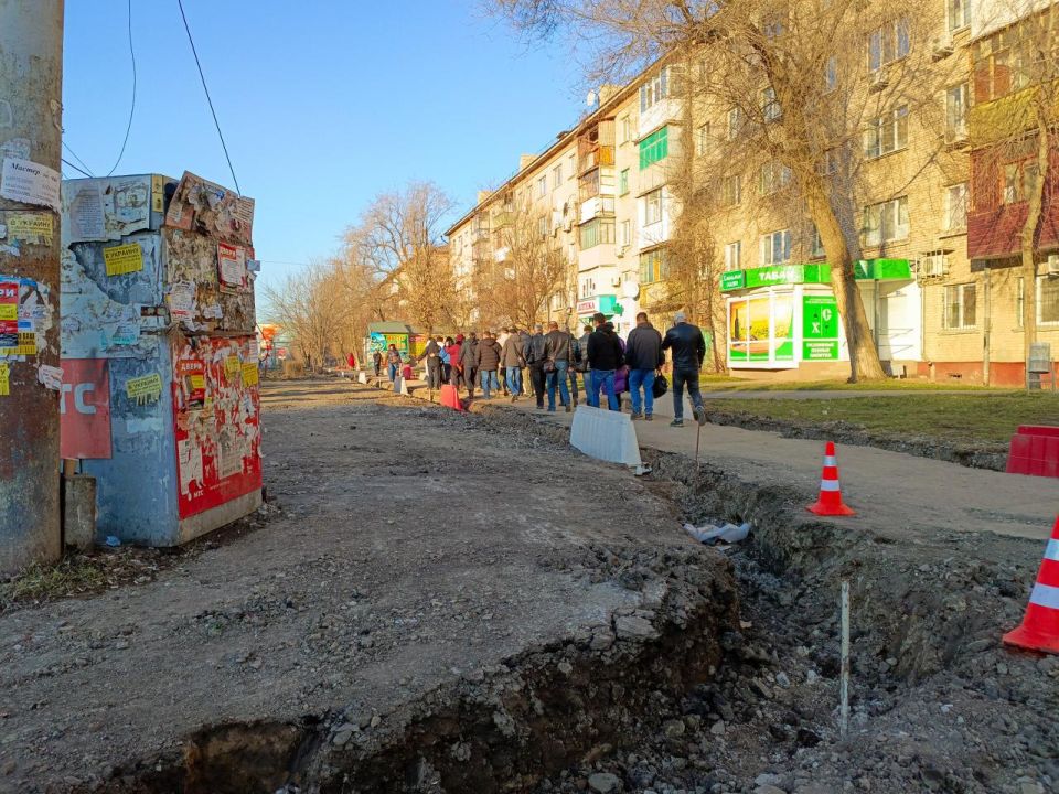 Московские специалисты начали реконструкцию улицы Буденного в Луганске