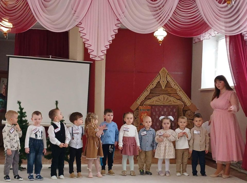 В Славяносербском муниципальном округе завершились конкурсные испытания в рамках конкурсов педагогического мастерства