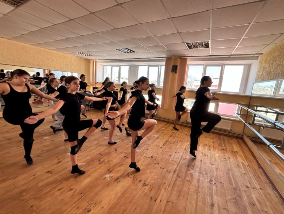 10 марта в Перевальской детской школе искусств началась неделя мастер-классов от преподавателей Академии Матусовского