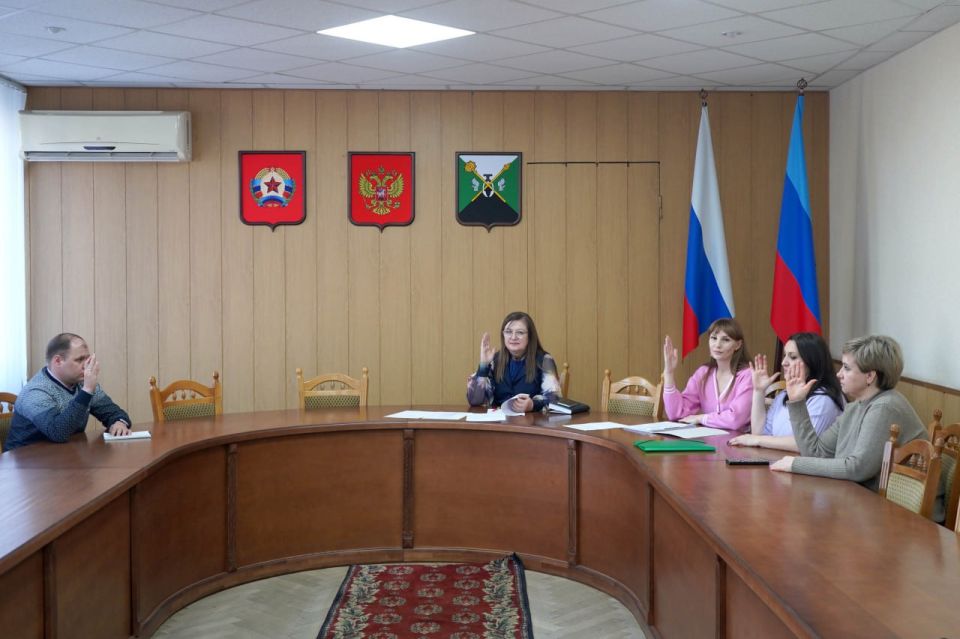 Состоялось заседание межведомственной комиссии по утверждению программы соцадаптации и ее реализации