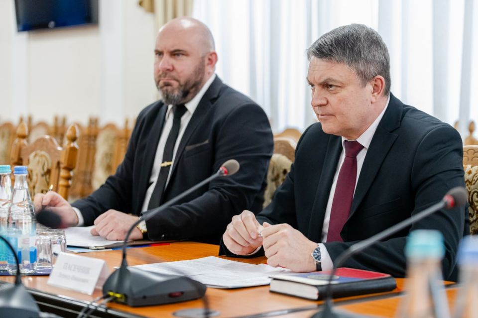 Леонид Пасечник: «Встретился с Губернатором Астраханской области Игорем Юрьевичем Бабушкиным»