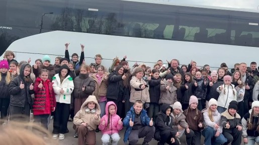 Новоайдарские школьники отправились в Сочи!