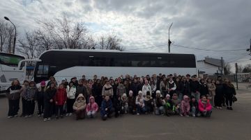 Дети из ЛНР отправились в путешествие по программе «Культурная карта 4+85»