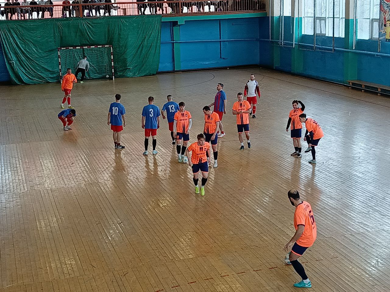 Команда «Шахтёр» г. Перевальска стала победителем Открытого Чемпионата г. Брянки