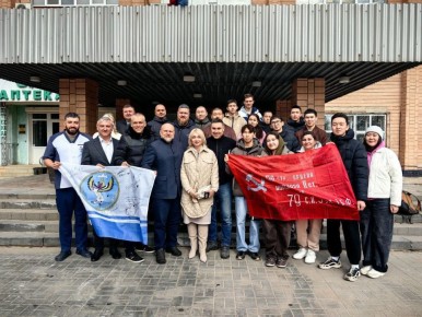 Будущие врачи из Алтая завершили работу в Луганске