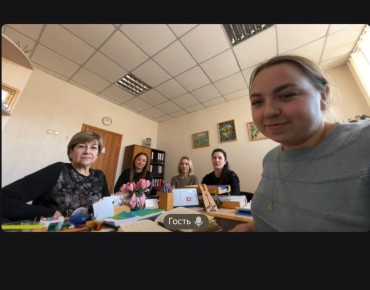 16 марта состоялась онлайн-встреча хореографов Перевальского округа с хореографом Октябрьской ДШИ, которая также занимает должность заместителя директора по учебно-воспитательной работе