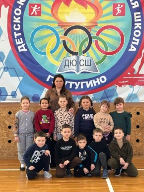 Лутугинскую спортивную школу посетили воспитанники детского сада «Ласточка»