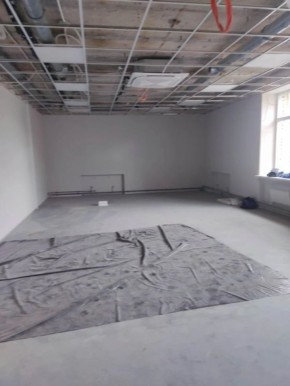 В здании Администрации Беловодского МО при участии региона-шефа Новосибирской области производят облицовку фасада