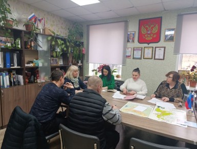 В Администрации Кременского МО состоялось плановое заседание комиссии по жилищным вопросам