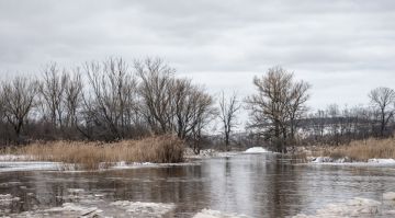 Три участка дорог и четыре низководных моста остаются подтопленными в ЛНР