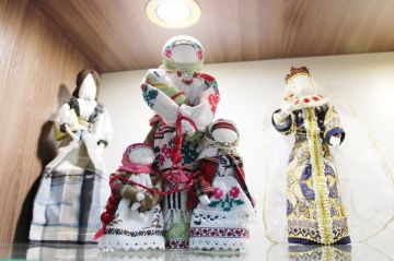 ����� 300 �����, 50 ��������, 17 �������: � �������� ��������� ���������� �������� ����������