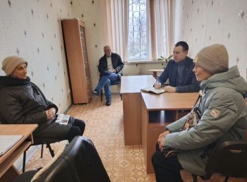 Николай Суховерхов провел прием граждан в городе Петровское