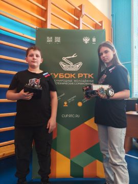 Краснолучские гимназисты представили ЛНР на международных соревнованиях по робототехнике