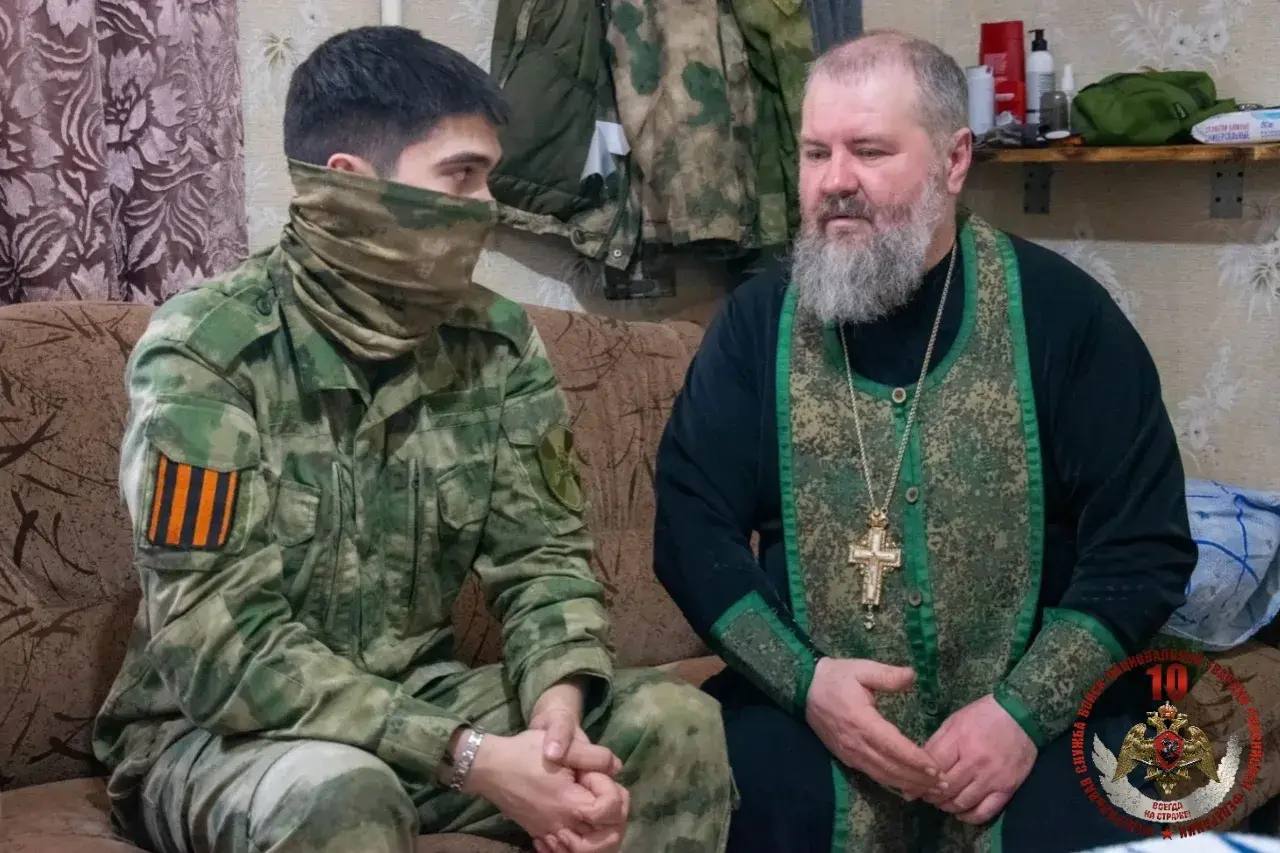 Православный священник встретился с участвующими в СВО росгвардейцами