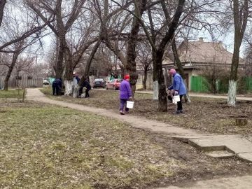 В ТОС "Дружба" провели субботник