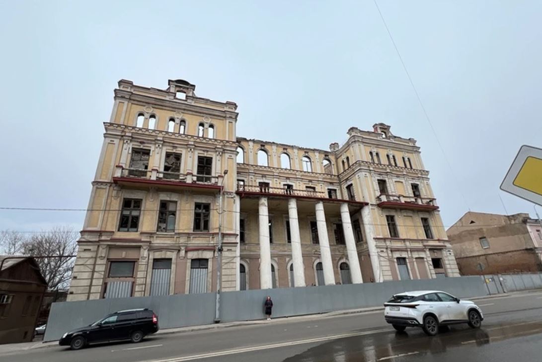 История роскоши, ставшая хроникой смерти