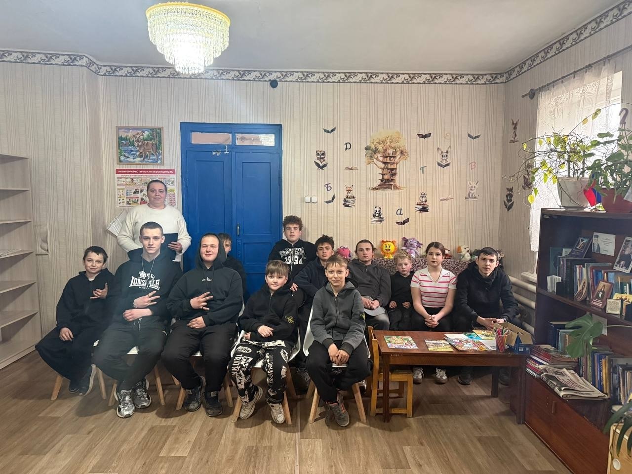 В Юрьевской библиотеке прошла познавательная беседа: «Что мы знаем о воде?»