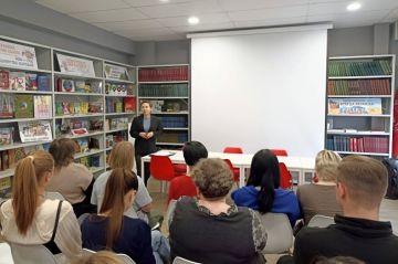 Финансовая грамотность в библиотеке: состоялась встреча с представителем ВТБ