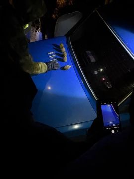 В Перевальском округе полицейские задержали водителя, который направлялся за почти килограммом «синтетики»