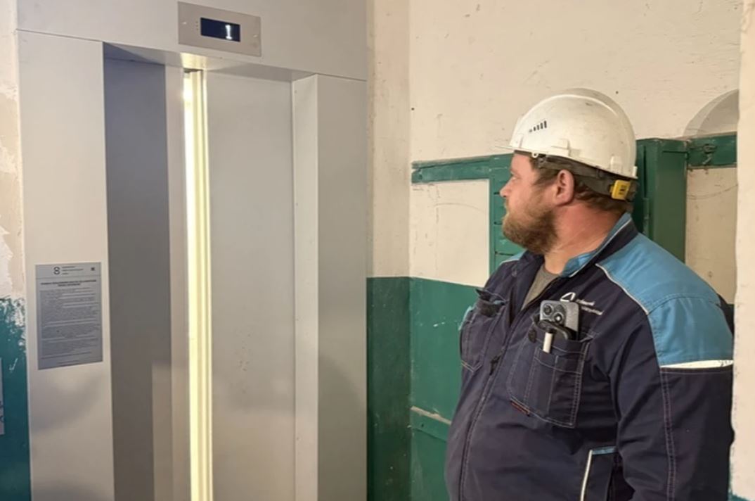 В Алчевске по программе капремонта обновили 147 лифтов, в плане еще 34