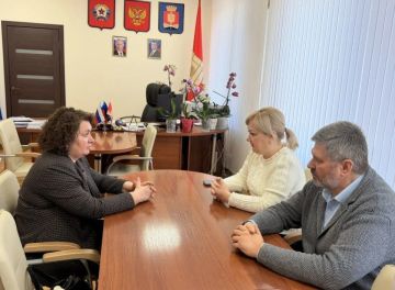 Министр труда ЛНР провела рабочую встречу в Администрации Алчевска