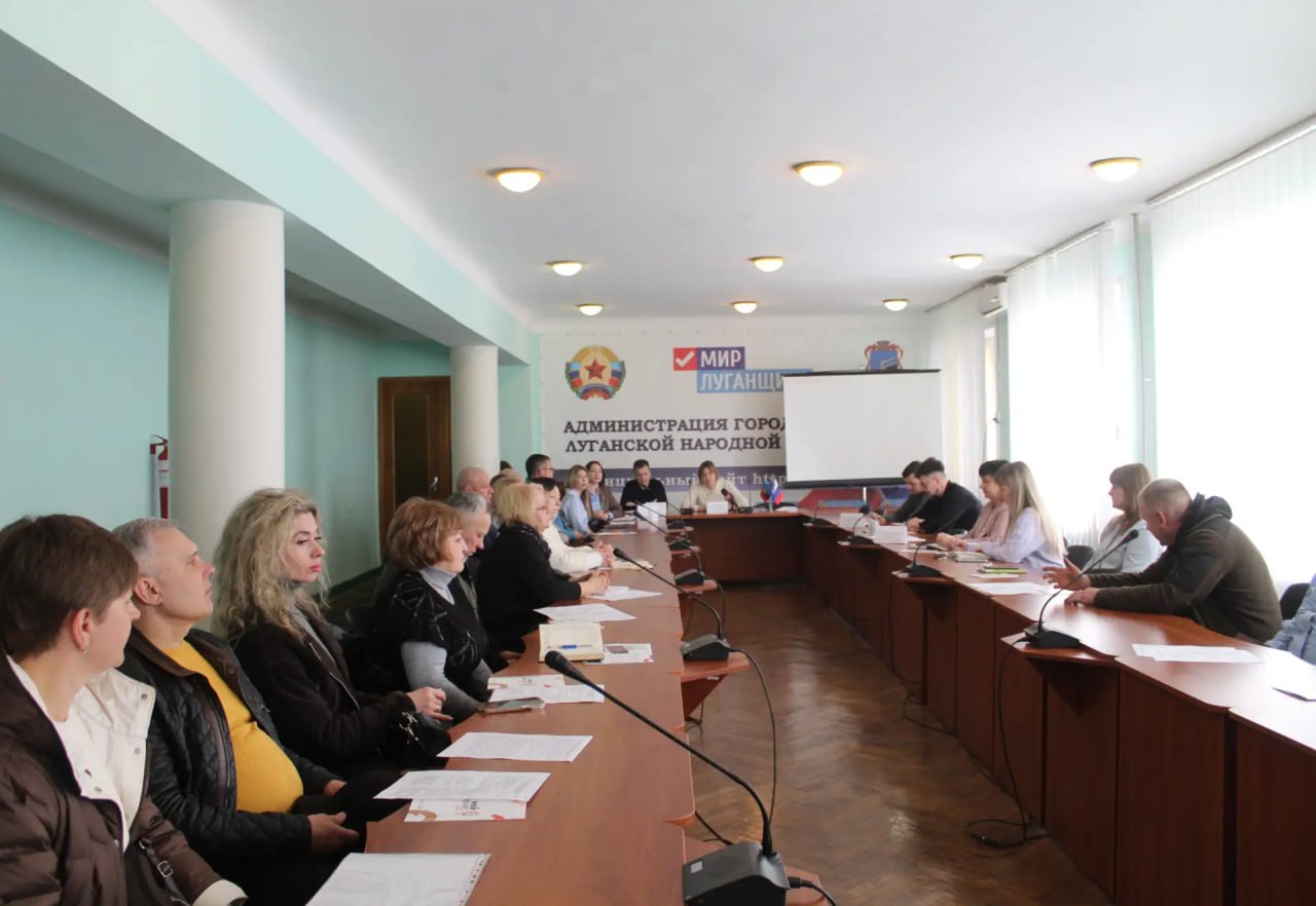 В Кировске обсудили актуальные вопросы развития малого и среднего предпринимательства в Луганской Народной Республике