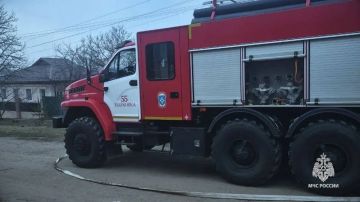 Спасатели помогли деблокировать одного из пассажиров, пострадавшего в ДТП в рейсовом автобусе "Стаханов - Москва"