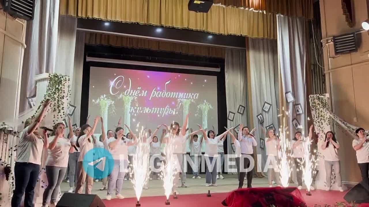 Работников культуры Перевальского округа поздравили с профессиональным праздником