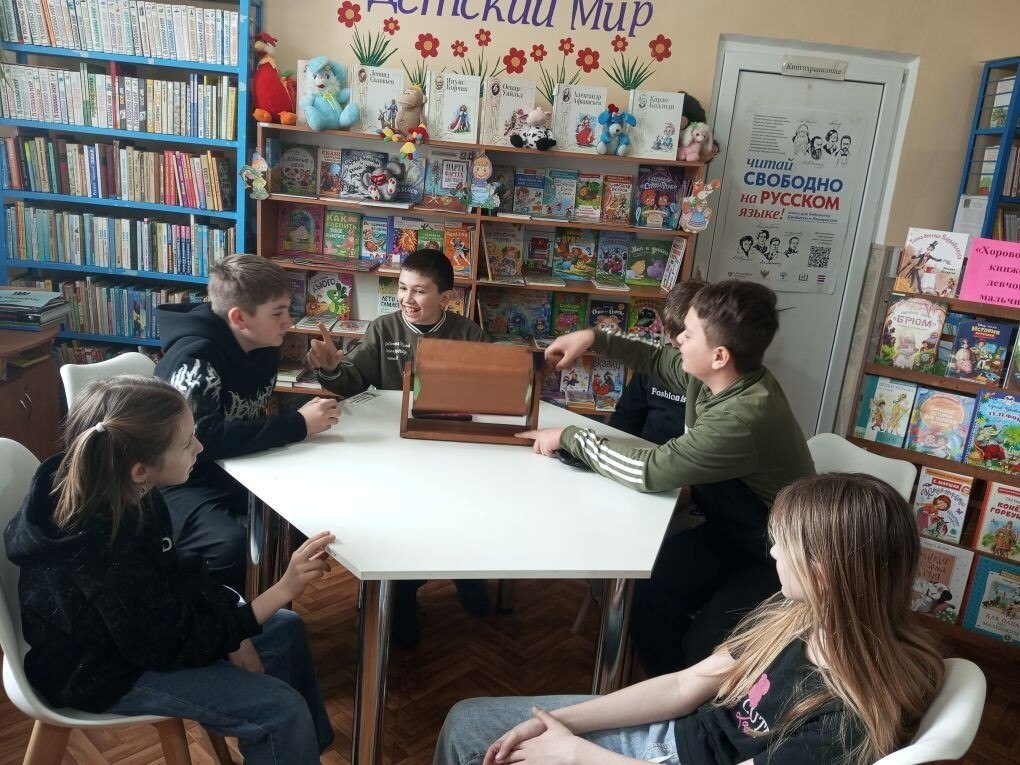 Библиотеки города Ровеньки и поселков присоединились к ежегодной акции «Неделя детской книги»