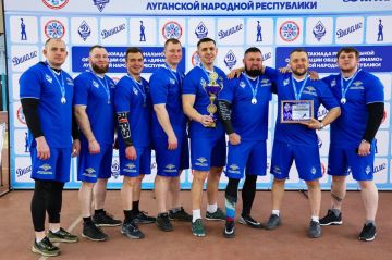 Команда регионального МВД стала серебряным призёром в организованных Обществом «Динамо» соревнованиях по перетягиванию каната