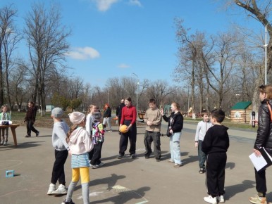 «День веснушек» в Краснодонском парке: яркий праздник весны и творчества!