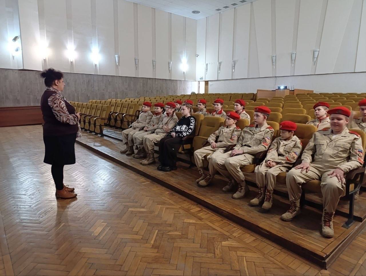 «Легенды кинематографа»: в Краснодонском музее почтили память Станислава Говорухина