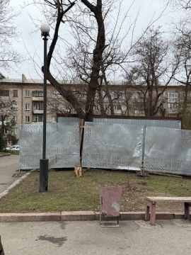 В Луганске стартовал ремонт сквера им. Матусовского