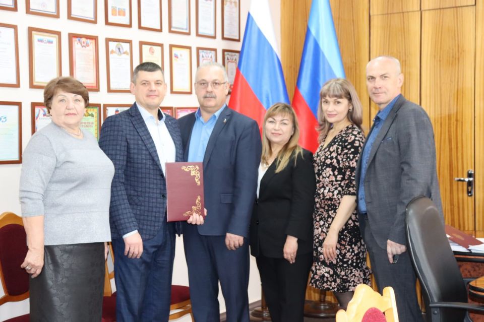 ������ ������: ����� ����������� � ��������� ������� - ������ � ��������� ��������� � ������� ������� ����������� ����� ������������� ��������������� �� ���������� ��������, ���������� ������ �������-��������� �...